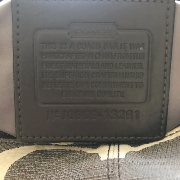 13291 Coach Penelope Shantung Signature bag - Picture 6 of 12